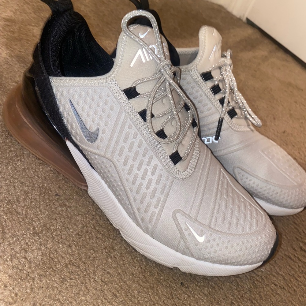 Nike Air Max tennis shoes